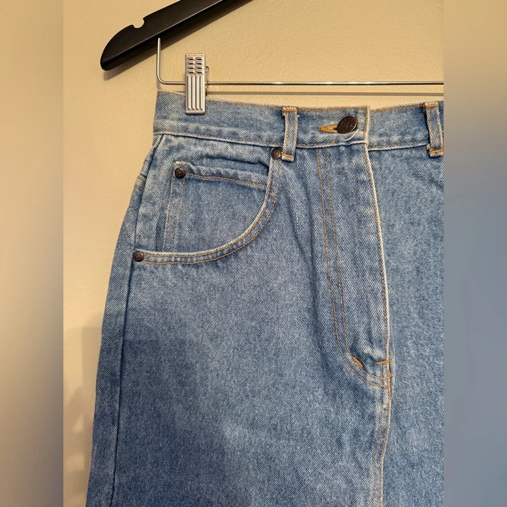 Authentic Y2K Red Square Wear Denim Skirt - Picture 4 of 14